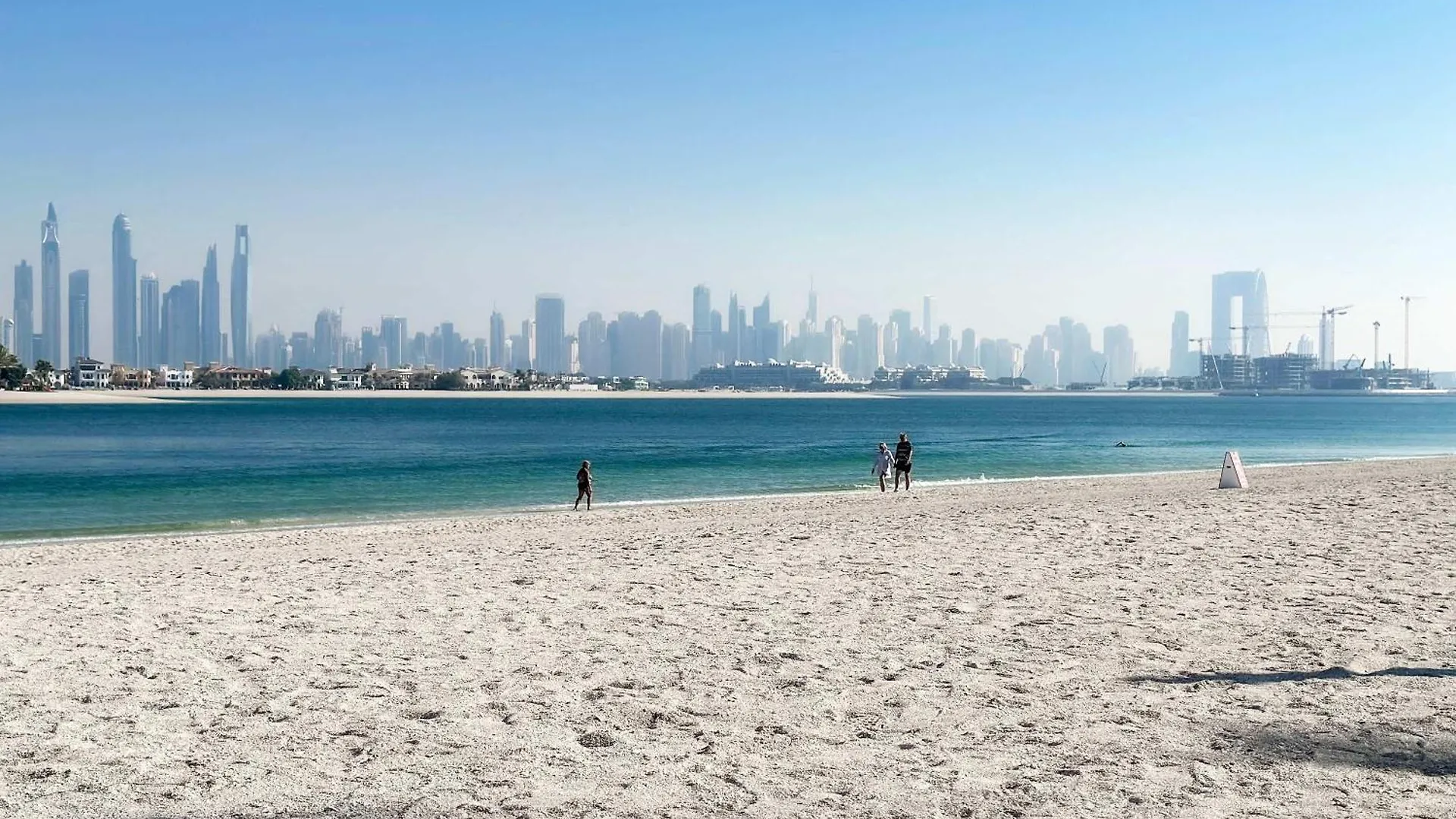 Cozy Beachfront 1 Bedroom Apartment - The 8 Dubai United Arab Emirates