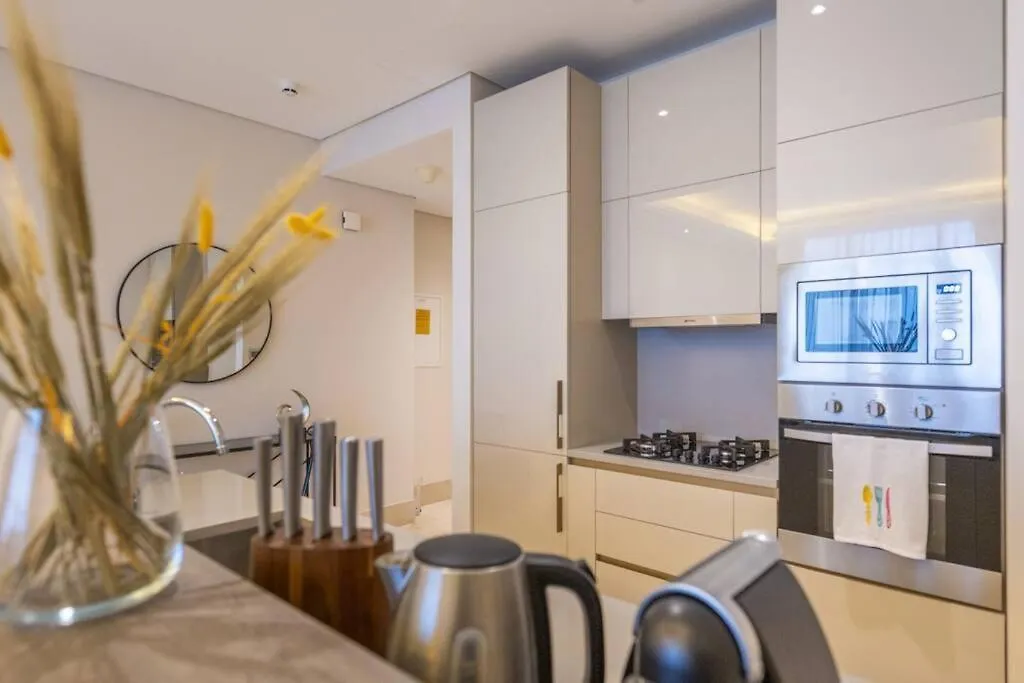 Cozy Beachfront 1 Bedroom Apartment - The 8 Dubai 0*,  United Arab Emirates