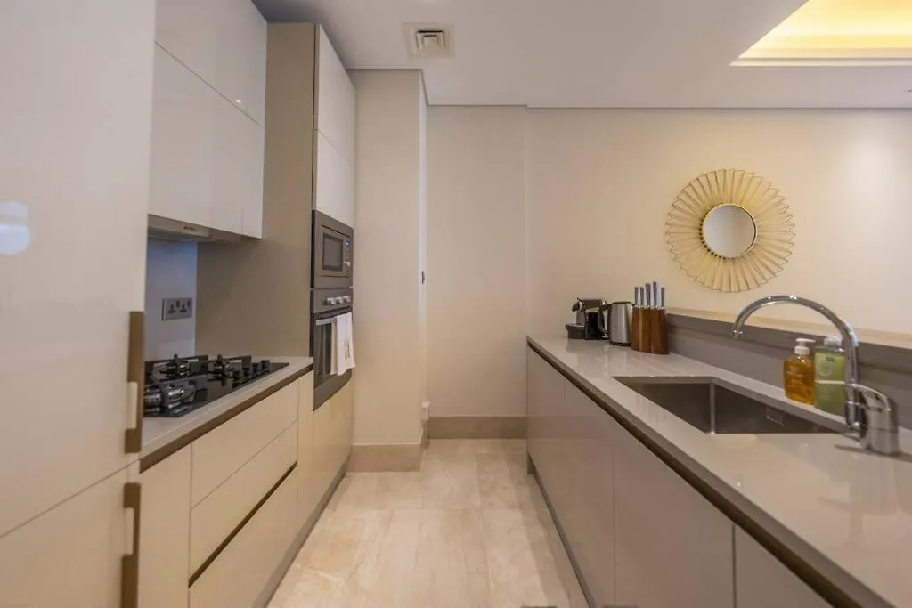 Cozy Beachfront 1 Bedroom Apartment - The 8 Дубай